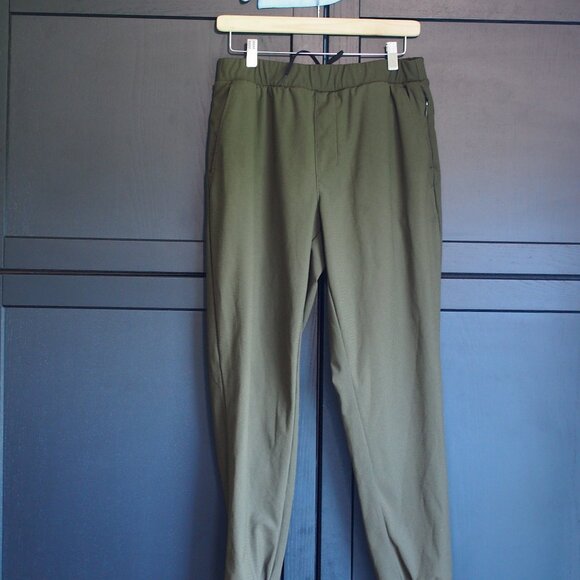 Old Navy Hybrid Pants, Army green - Picture 2 of 6